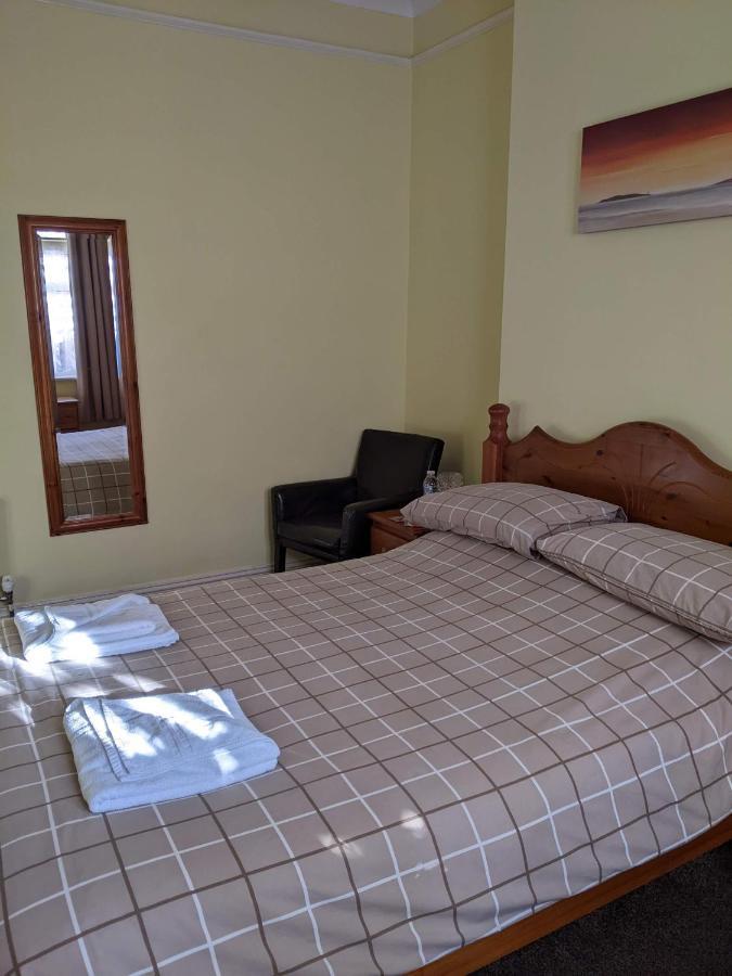 بيغْنْتون Kingswinford Guest House المظهر الخارجي الصورة