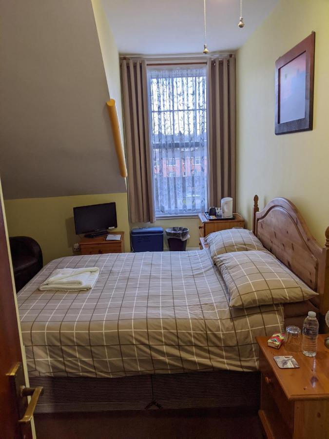 بيغْنْتون Kingswinford Guest House المظهر الخارجي الصورة